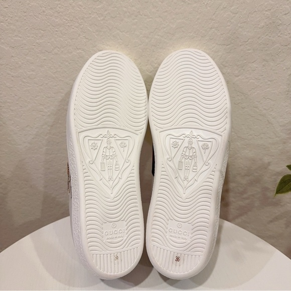 Gucci x Disney Womens ACE Donald Duck Patch White Sneaker Size 36 New in Box - Picture 7 of 11